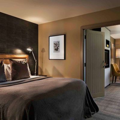 ALPINE SUITE, 1 Bedroom, 1 King Size Bed With Special Access Bathroom