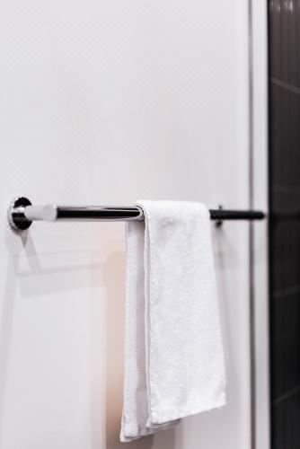 带阳台的两卧室公寓