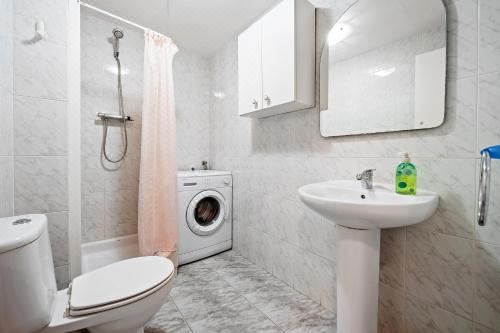 高级一卧室带阳台公寓