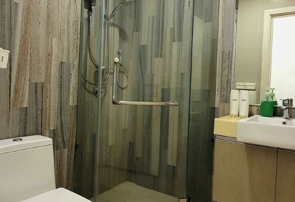 St Nomad M City Ampang, KLCCExclusive Studio, Private Bathroom, Lake View