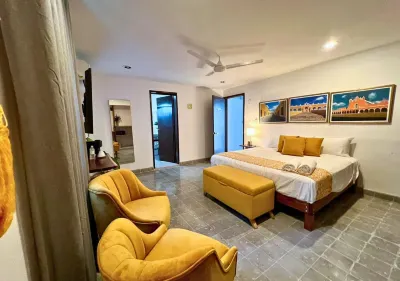 Casa Ekinox Hotels in 