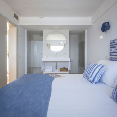 Junior 1 Bedroom Suite with Sea View and Balcony Blau Punta Reina Promo Code
