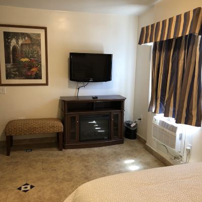Room, 1 Queen Bed, Accessible, Ground Floor (Queen King Ada) Casa Del Sol Promo Code