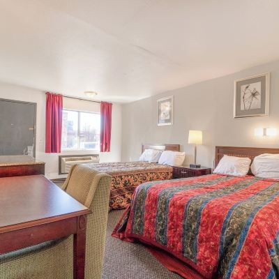 1 King Bed & 2 Full Bed Castle Inn & Suites Promo Code
