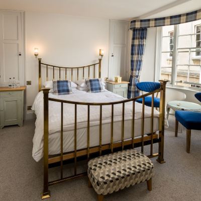 Signature Plus Townhouse Family Room Crown Hotel Promo Code