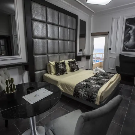 Four Seasons Halat