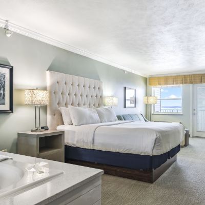 King Studio with Bay View Cherry Tree Inn and Suites Promo Code