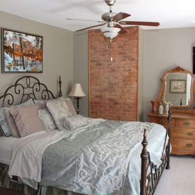 Willow Room Green Oaks Bed and Breakfast Promo Code