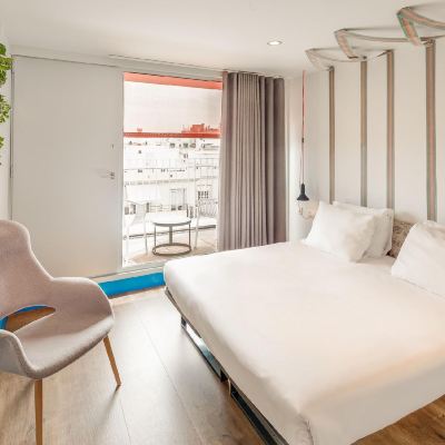 Deluxe King Room Generator Barcelona Promo Code