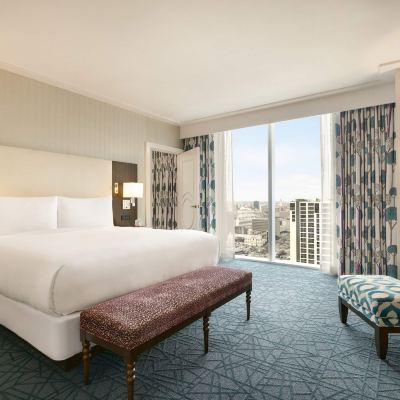 Fairmont Gold 1 Bedroom Suite 1 King, 1025Sf 95Sm, Living Rm, 2 Baths, Lounge Access W-Brkfst Fairmont Austin Promo Code