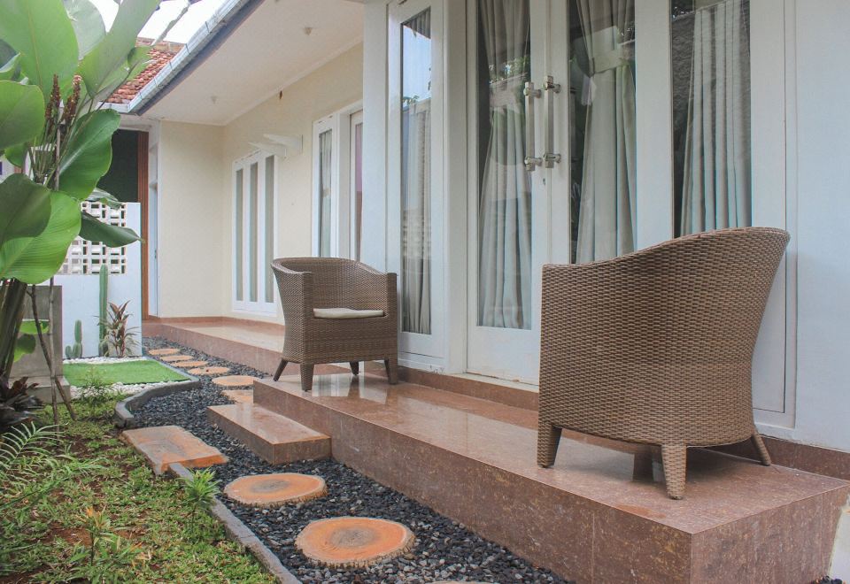 Omah Ulfah HomestayDeluxe Room