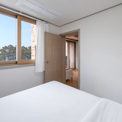 C-301 Ocean View Family (A Family Room With A Living Area Offer A Panoramic Ocean View) 골든웨이브 펜션 태안 쿠폰