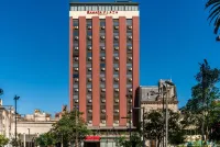 Ramada Plaza by Wyndham Tucuman Hotel di 