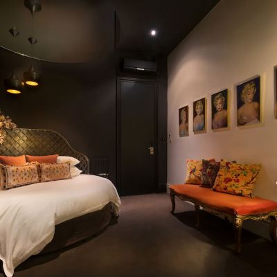 Monroe Premium King Room with Spa Bath