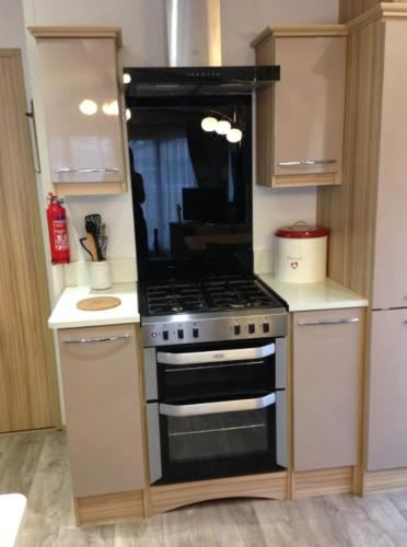 Squirrel Lodge (Unit 7) Two-Bedroom Apartment