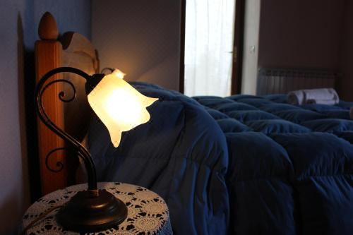 带露台的三卧室公寓