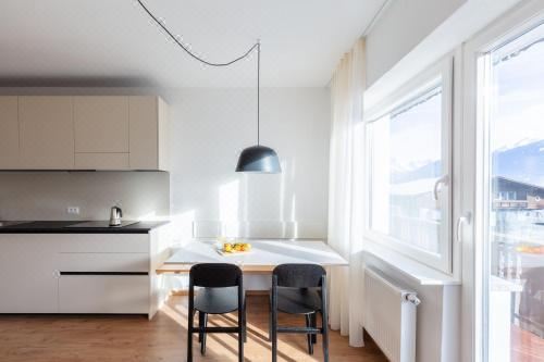 高级一卧室带阳台公寓