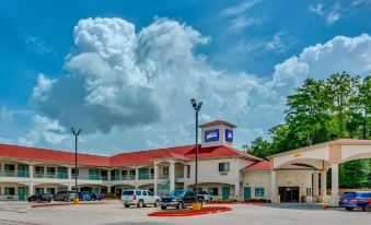 Americas Best Value Inn and Suites IAH Airport North