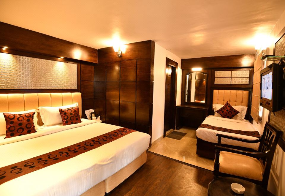 Hotel Mount N Lake - Housity