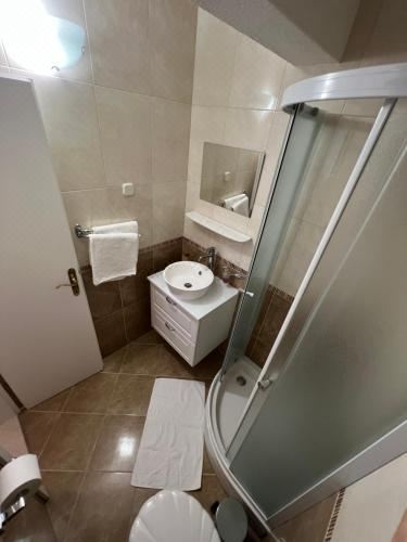 舒适海景单卧室公寓 - 带阳台