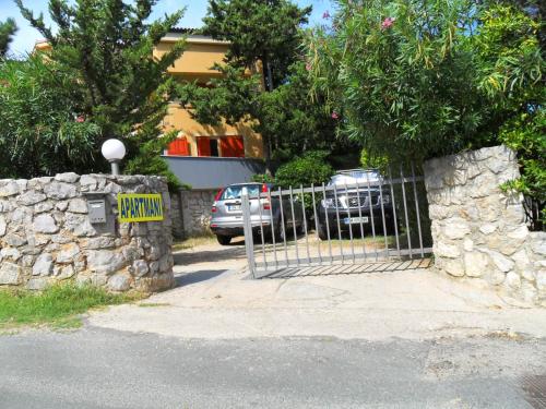 带阳台的海景一卧室公寓