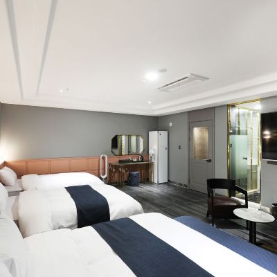 프리미어 트리플룸 El Tower Hotel 쿠폰