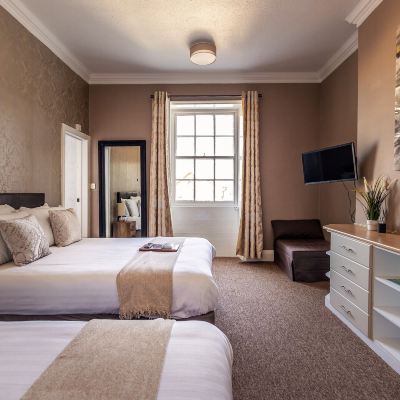 Family Room (Room4 1st Floor) The Cumberland Promo Code