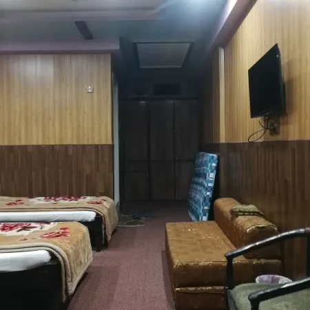 Saman Hotel