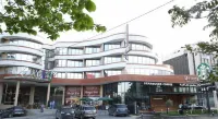 Delora Hotel and Suites Ξενοδοχεία στην πόλη 