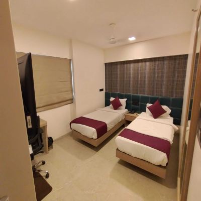 Classic Twin Room Hotel J Esvi Promo Code