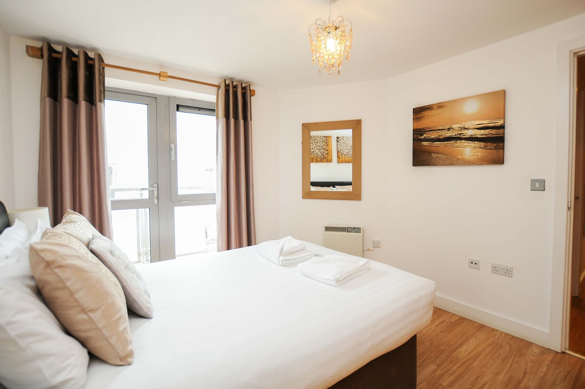 高级两卧室公寓