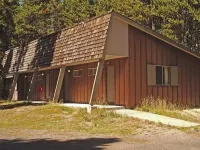 Lake Lodge Cabins - Inside the Park Hotel a 