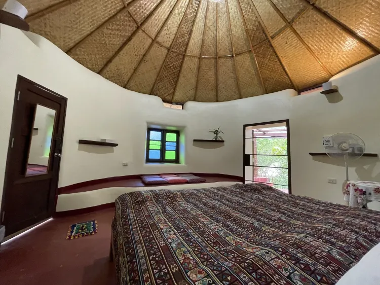 Round House ( Bamboo Room )