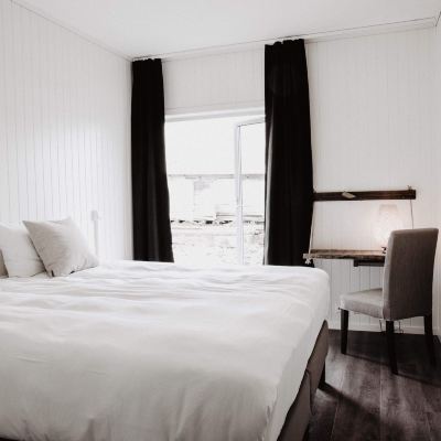 Standard Queen Room-Non-Smoking Stad Hotell Promo Code