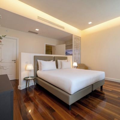 Deluxe Double Room Hotel Vis a Vis Promo Code