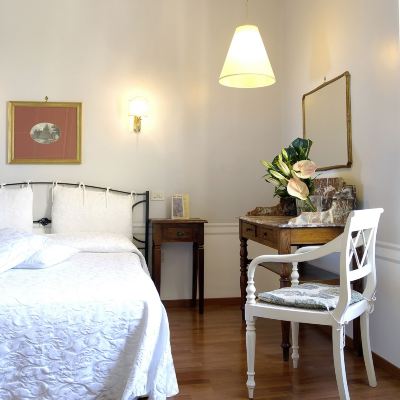 Double or Twin Room Hotel Lancelot Promo Code