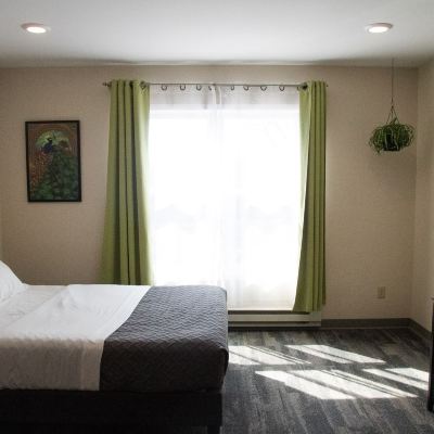 Double Room, 2 Queen Beds ( # 311) The Marquette Hotel Promo Code
