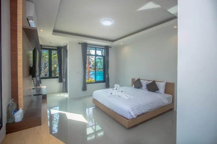 ห้องสุพีเรียร์เตียงแฝดพร้อมวิวสระว่ายน้ำ