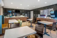 Clarion Pointe Indianapolis Airport