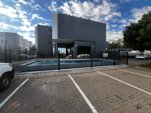 Cozy Luxury Apartment Midrand Smart TV, Fast Wi-Fi