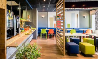 Ibis Budget Porte de Camargue - Housity