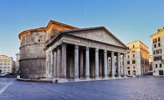Dulcis in Pantheon