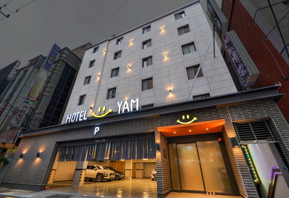 Hotel Yam YeonSan - Housity