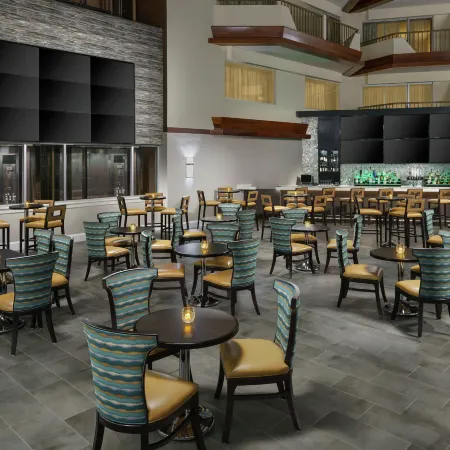 DoubleTree by Hilton Orlando Airport Hotel