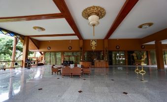 Rom Sak Resort
