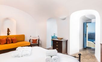 Pantelia Suites