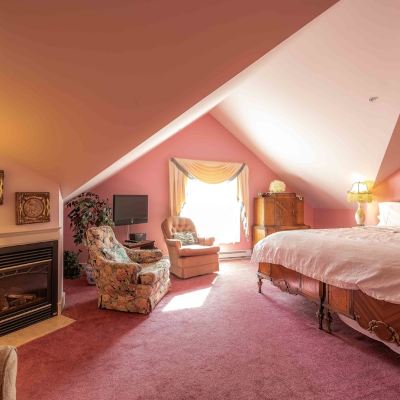Standard Suite, 1 King Bed (Heritage Room)