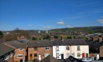 Chadwick House Hotel - Housity