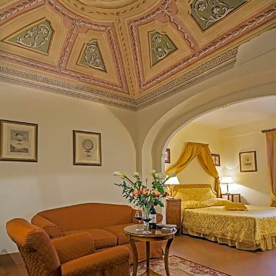 Suite Relais Il Chiostro di Pienza Promo Code