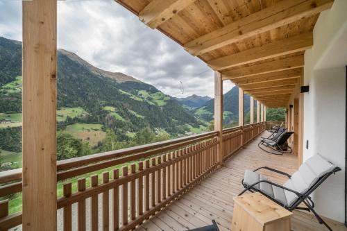 高级一卧室带阳台公寓